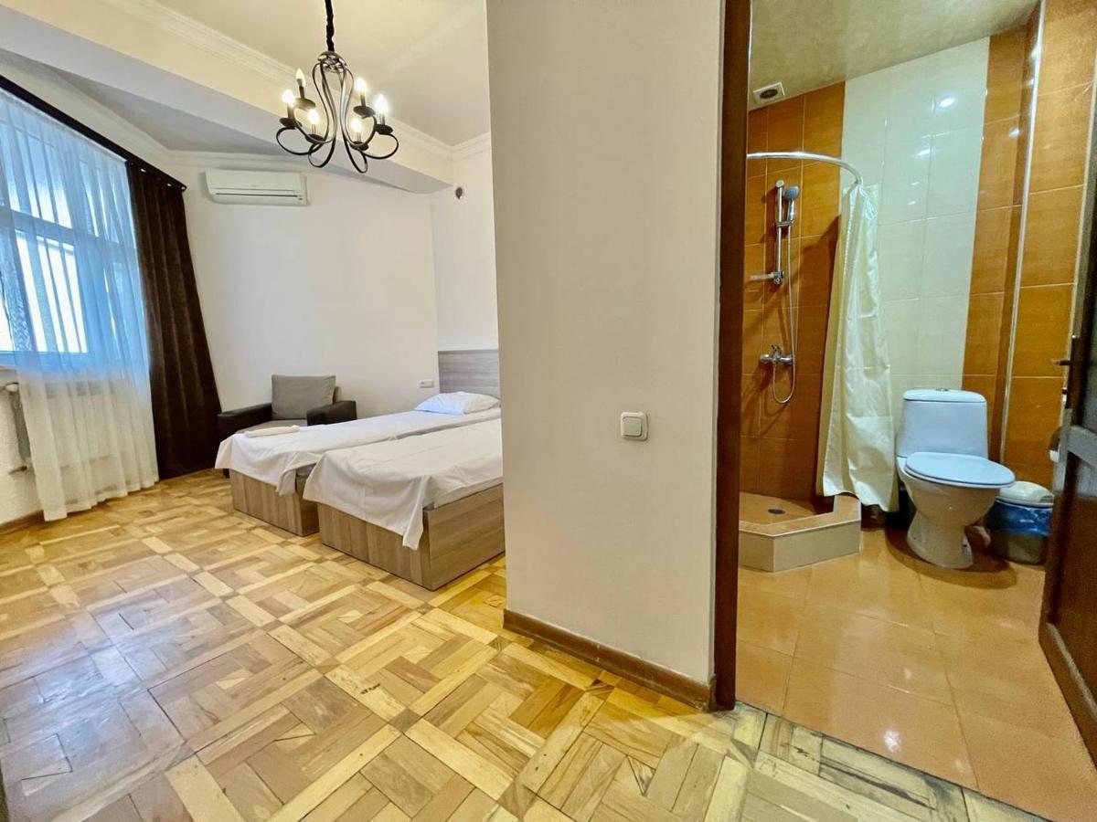 Olive Hotel Erevan Exterior foto