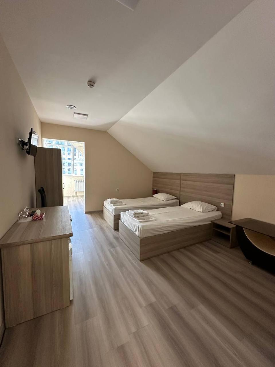 Olive Hotel Erevan Exterior foto